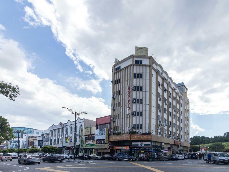 โรงแรมเซเรมบัน อินน์ ภายนอก รูปภาพ
