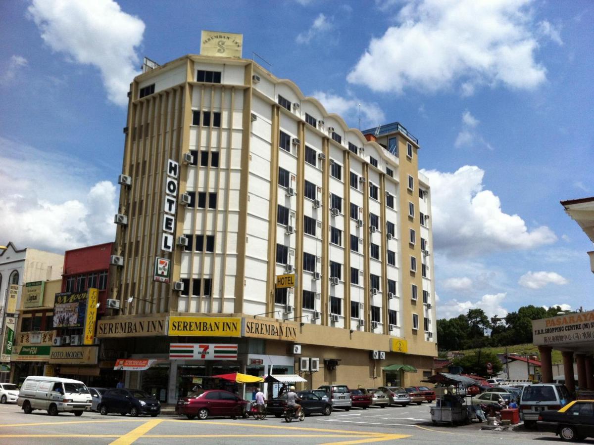 โรงแรมเซเรมบัน อินน์ ภายนอก รูปภาพ